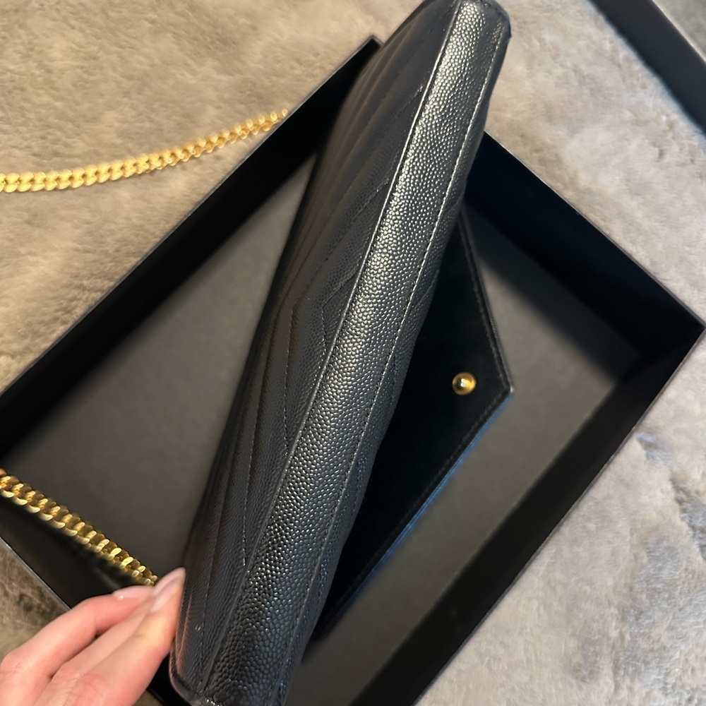 YSL Classic Cassandre Chain Wallet in Grain De Poudre Leather in Black - Picture 15 of 16